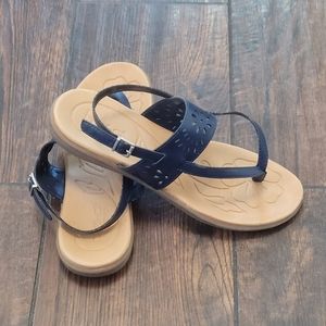 B.O.C. Navy Blue & Tan Sandals Size 10